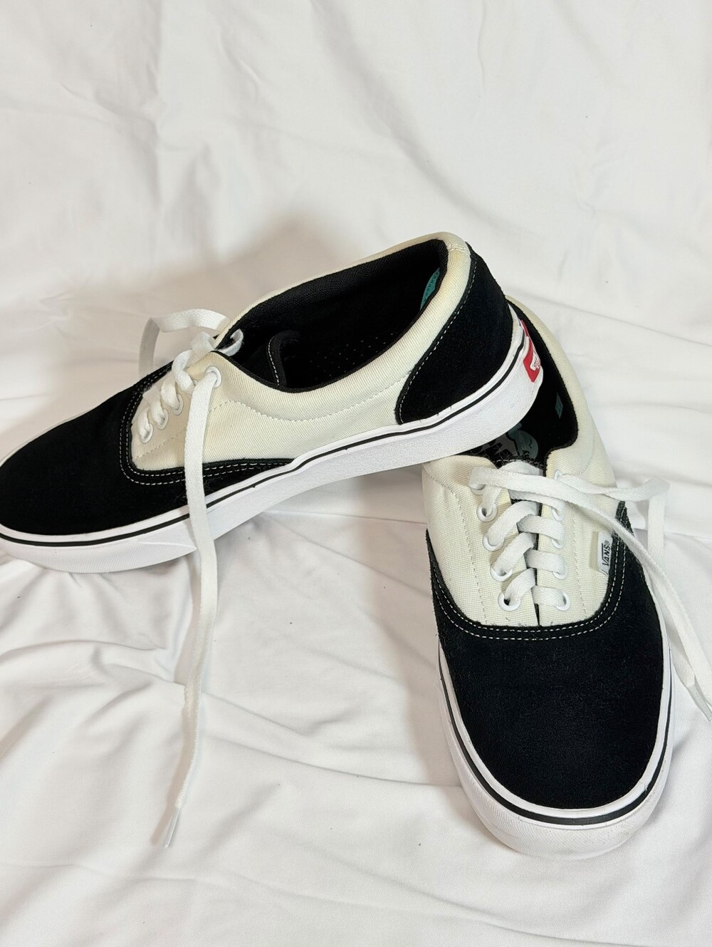 Vans Era ComfyCush Black/White Men's Size 10 Classic Skate Sneakers - Picture 9 of 9